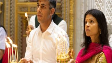 Rishi Sunak and Wife Akshata Seek Blessings at Akshardham Temple During G20 Visit