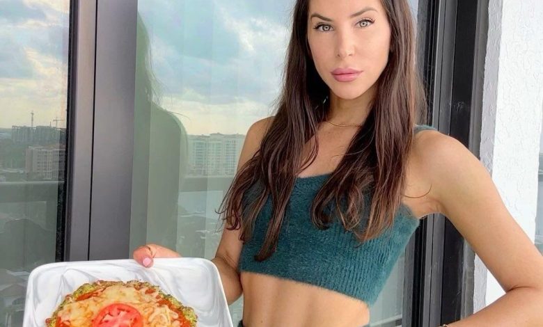 Jen Selter Shares Her Veggie-Packed Broccoli Pizza Crust Recipe